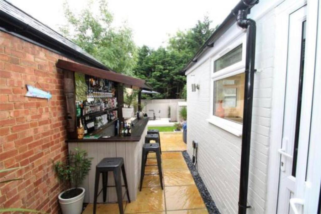 The Villas, Newly Refurbished Modern Home - Free Parking, Prime, Netflix Buckingham Extérieur photo